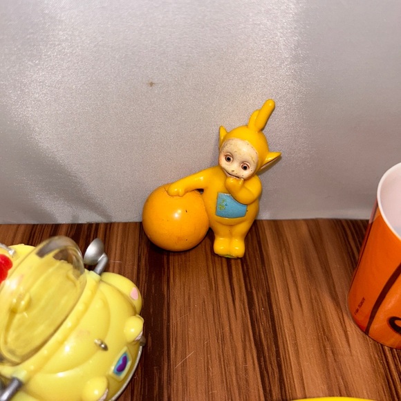 Random Junk Drawer Toy Lot - Picture 9 of 14